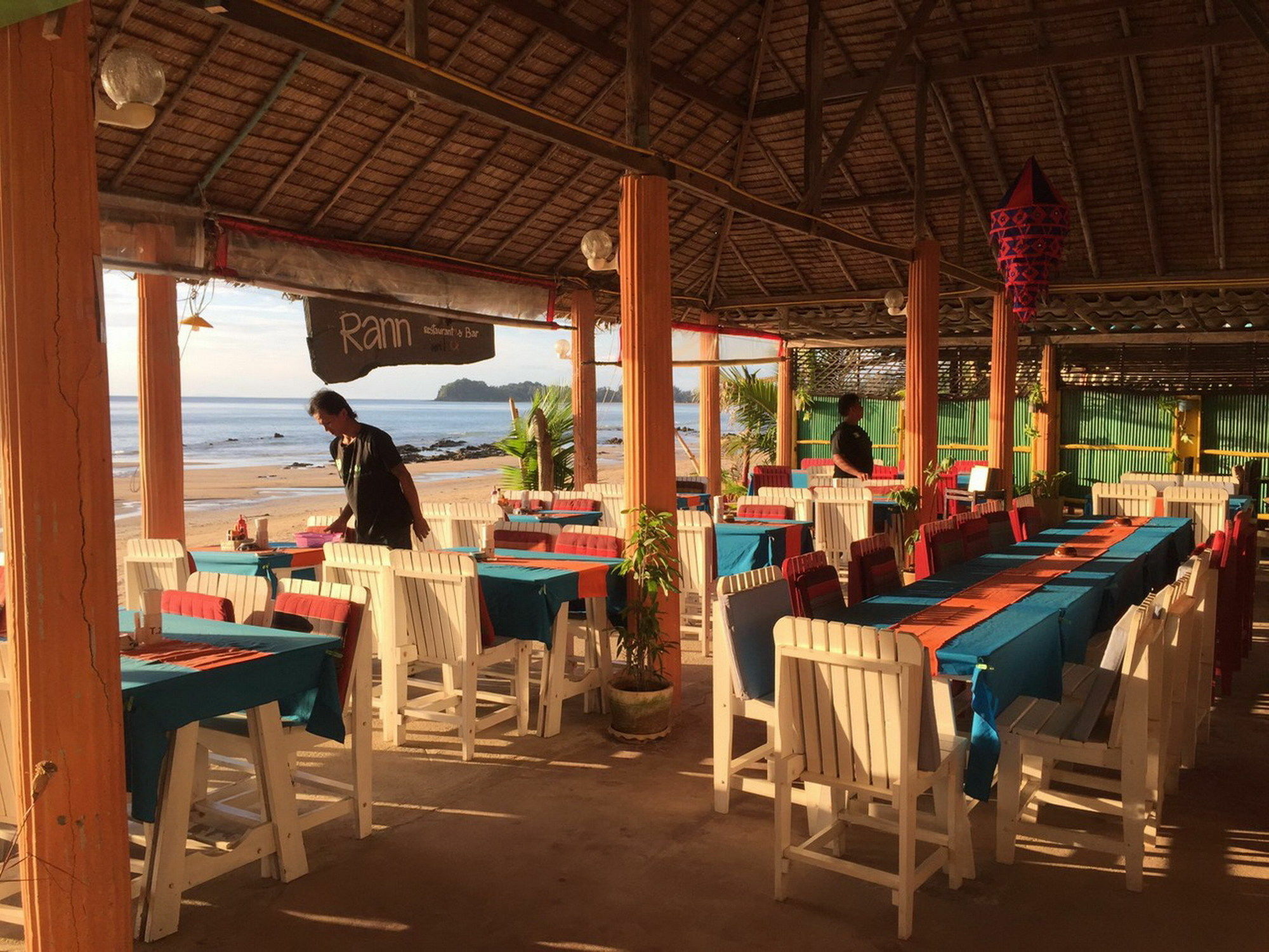 Rann Chalet Beach Side Ko Lanta Buitenkant foto